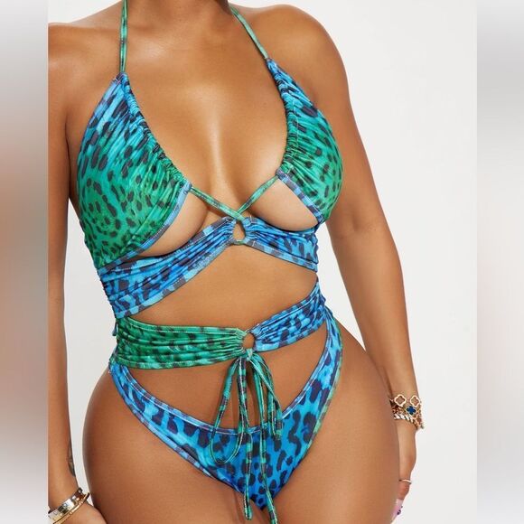 NWT Fashion Nova Cheetah print lace up cutout one piece - Picture 3 of 8